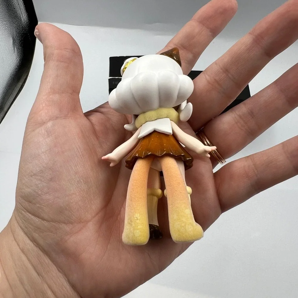 TOYCITY Laura Sweet Monster The Bee Can Luli the Cat Figure Confirmed Blind Box